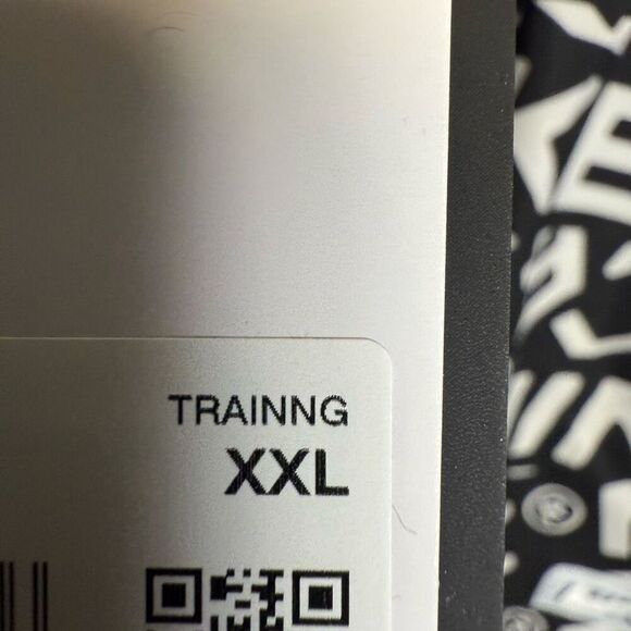 Nike Women's Size XXL 2XL Black White Training Lined Athletic Shorts - Picture 7 of 10